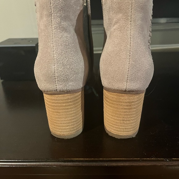 Blondo waterproof beige bootie - Picture 4 of 4